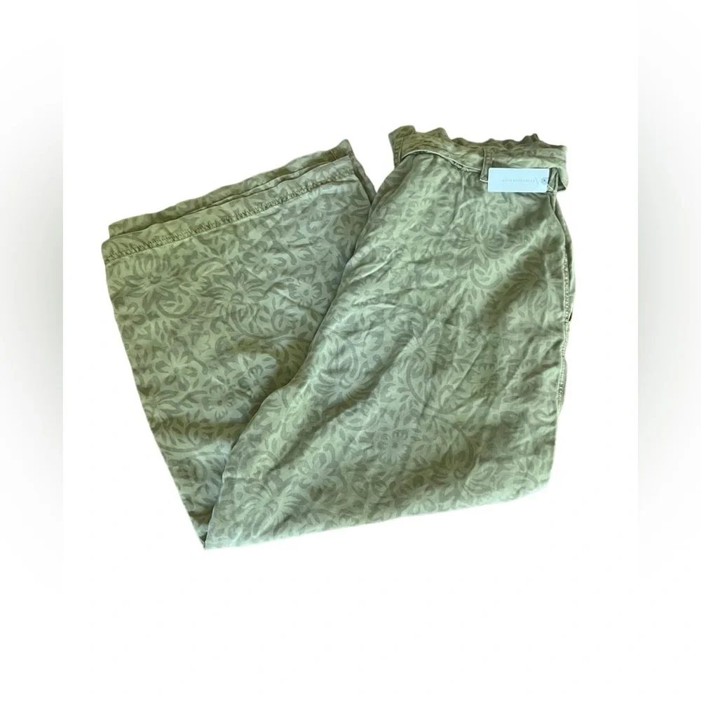 Anthropolgie Pilcro Paperbag Waist Drapey Green Trousers Size XL‎ NWT